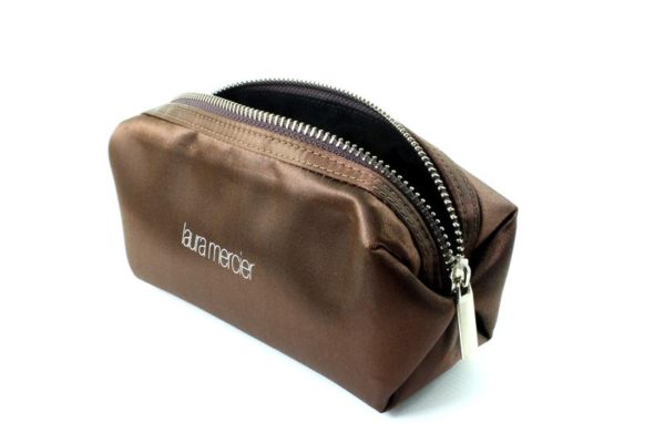 กระเป๋าเมคอัพลอร่า LAURA MERCIER PREMIUM SATIN COSMETICS BAG